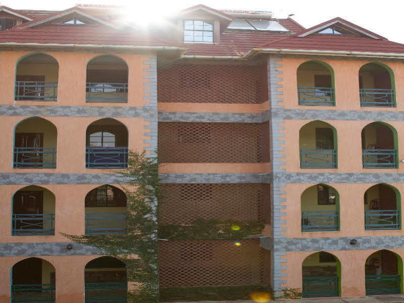 Parkview Safari Hotel And Apartments Kisumu Exterior photo