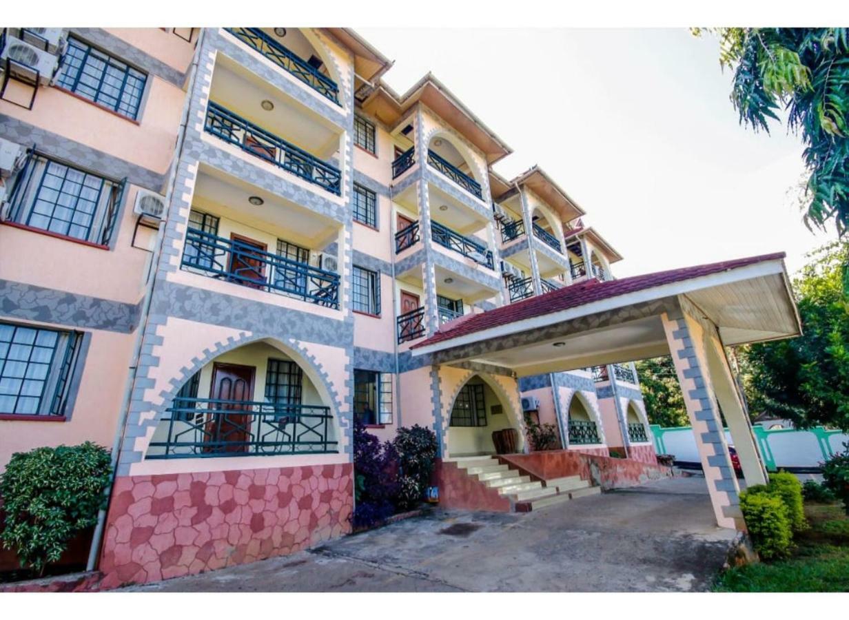 Parkview Safari Hotel And Apartments Kisumu Exterior photo