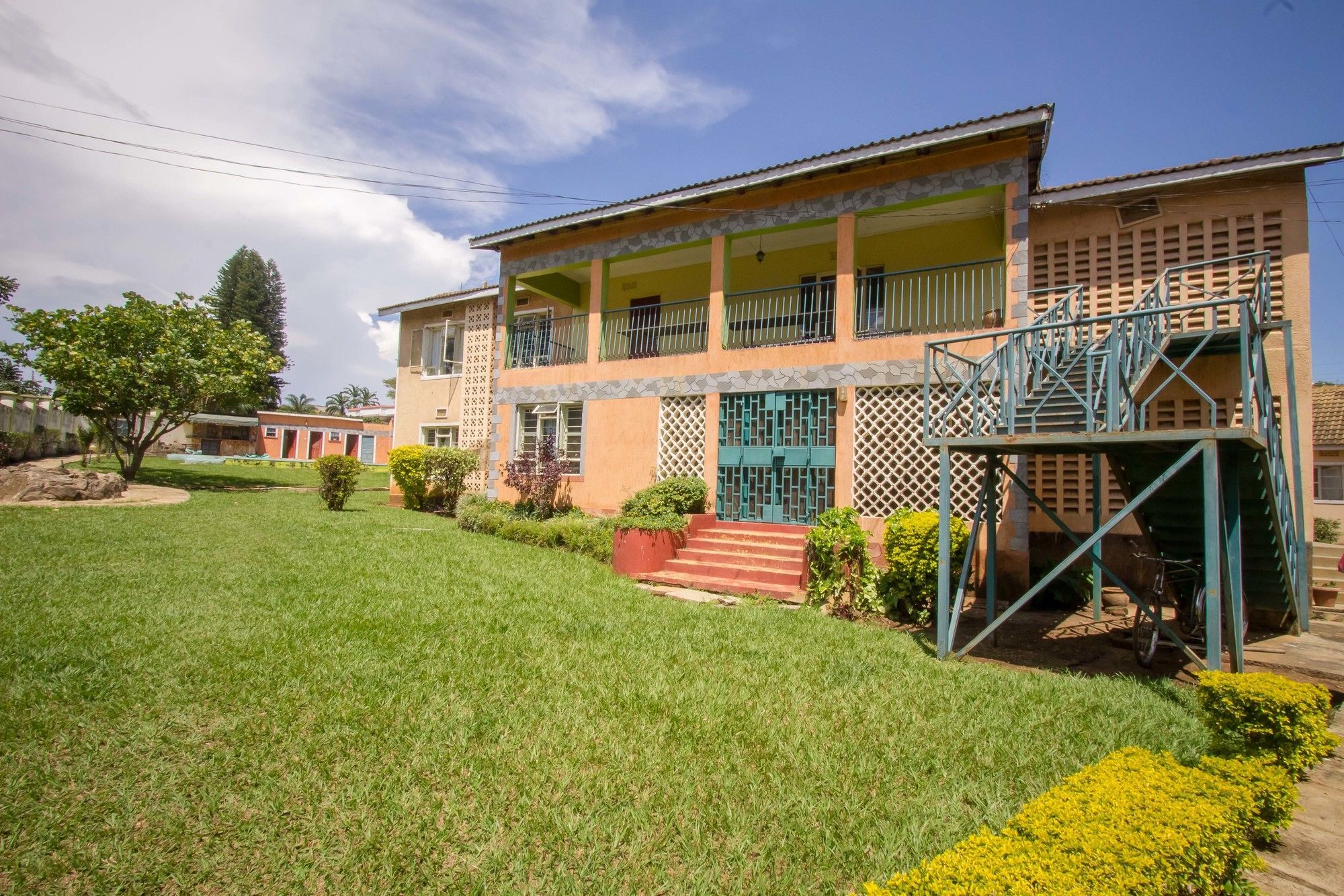 Parkview Safari Hotel And Apartments Kisumu Exterior photo